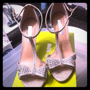 Heels INC size 8w